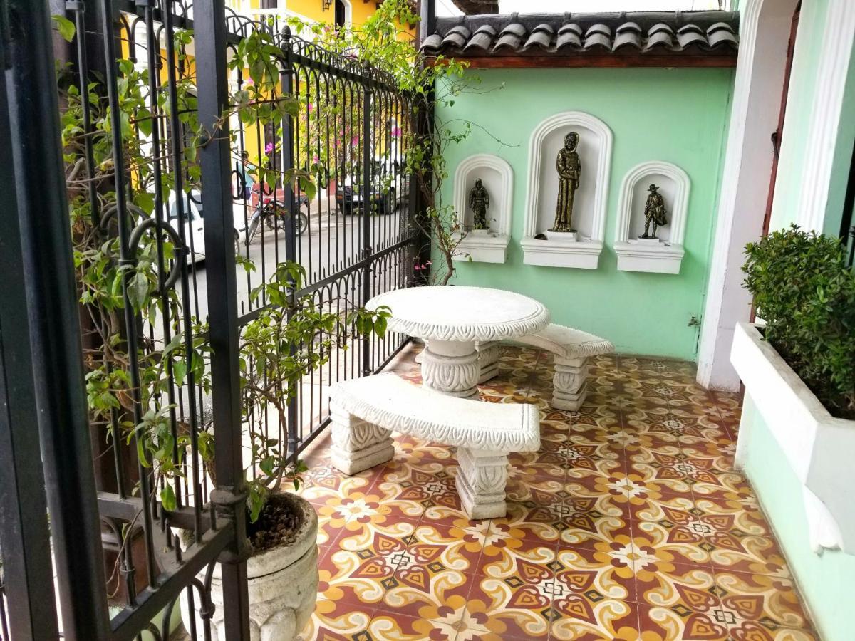 Casa Del Agua Bed & Breakfast Granada Ngoại thất bức ảnh